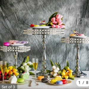 Set of 3 dessert trays/cake stands